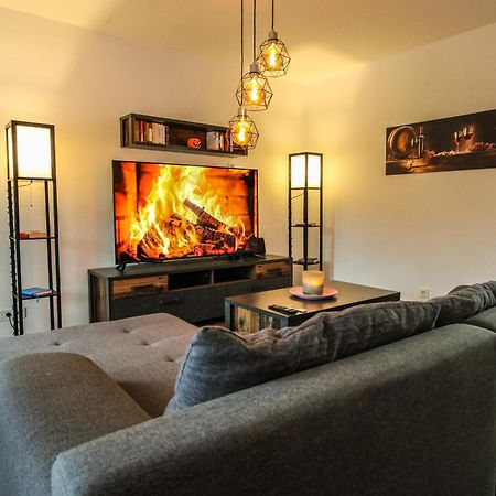 Moderne Fewo Sky Netflix Terrasse Burgblick Boxspringbett Waschtrockner Буллай Екстер'єр фото
