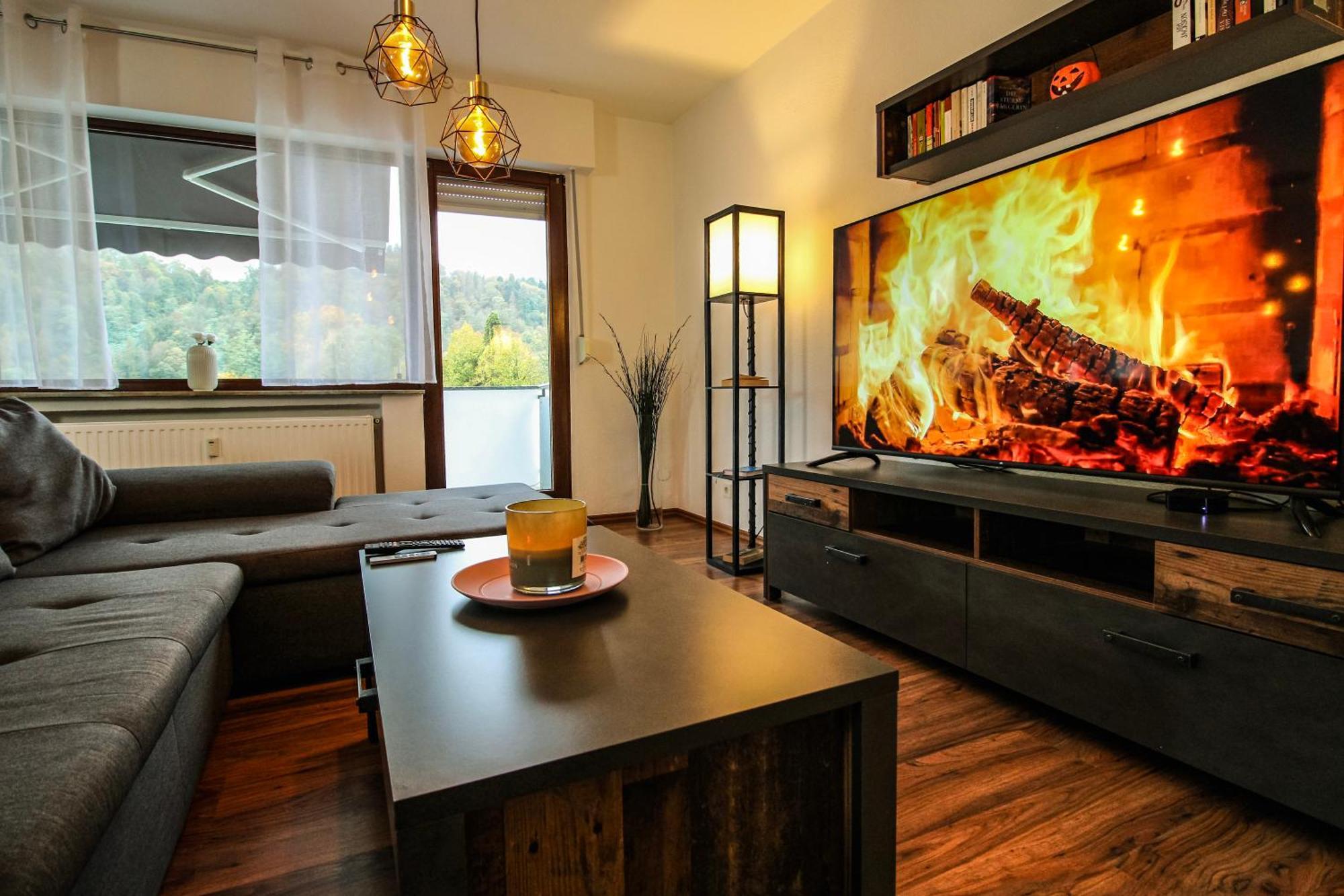 Moderne Fewo Sky Netflix Terrasse Burgblick Boxspringbett Waschtrockner Буллай Екстер'єр фото